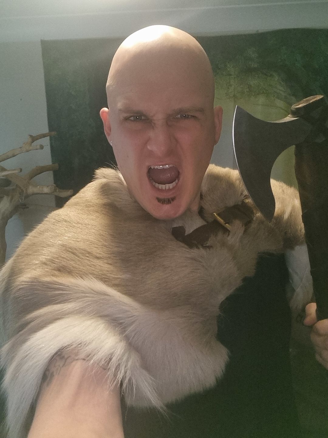 Customer photo review of Reindeer Hide Mantle