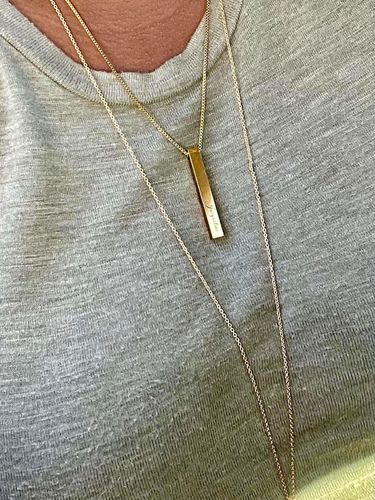 Customer photo review of Custom Name Vertical Bar Necklace (4 Names)