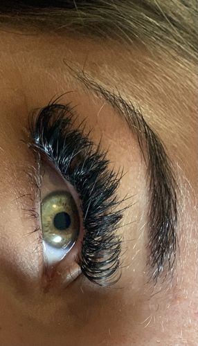 Customer photo review of 0.07 Easy Fan Russian Volume Cashmere Lashes (16 lines)