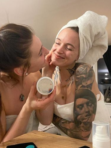 Customer photo review of Cleoglam Enzyme Peeling Maske 29g -   7 Wochen Erneuerungskur