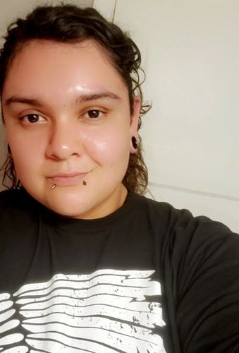 Customer photo review of 81 - Apache Tee