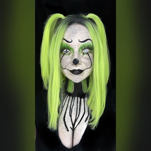 Customer photo review of MOJOSEE Black Cross Colored Contact Lenses