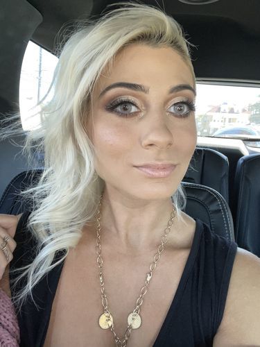 Customer photo review of MOJOSEE Aurora Lcy Gray Colored Contact Lenses