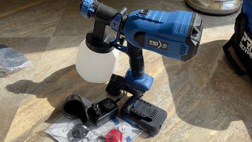 Customer photo review of Spray Gun , DKSG55K1/20VDKCX01 High Power Electric Paint Sprayer,3 Nozzle & 800 ml Large capacity,HVLP, Easy Spraying by DEKO