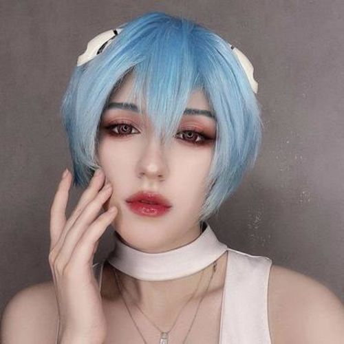 Customer photo review of MOJOSEE Anime Red Colored Contact Lenses