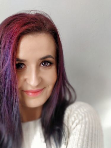 Customer photo review of MOJOSEE Angel Ice Lavender Purple Colored Contact Lenses