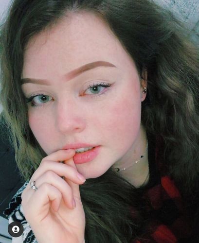 Customer photo review of MOJOSEE Aurora Lcy Gray Colored Contact Lenses