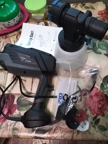 Customer photo review of Spray Gun , DKSG55K1/20VDKCX01 High Power Electric Paint Sprayer,3 Nozzle & 800 ml Large capacity,HVLP, Easy Spraying by DEKO