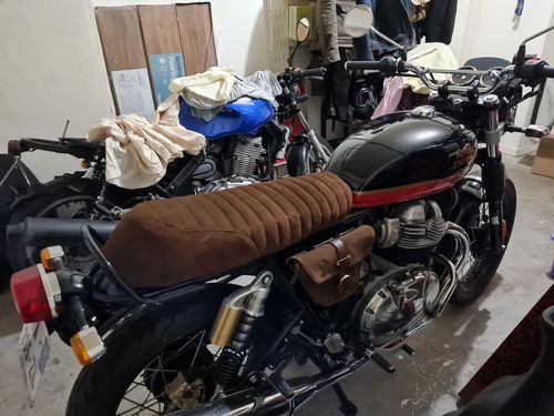 Customer photo review of Sacoche latérale cuir Brun pour Royal Enfield