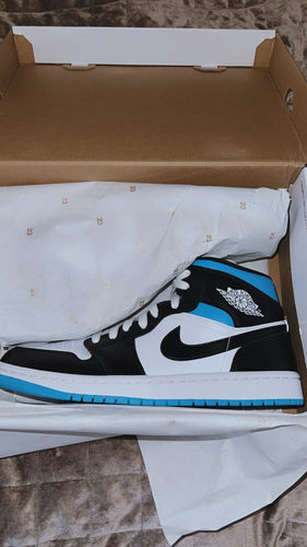 Customer photo review of Nike Air Jordan 1 Mid 'UNC' Women's