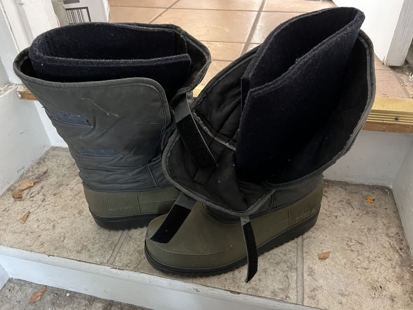 Customer photo review of Wool Felt Replacement Boot Liners (826 BB)