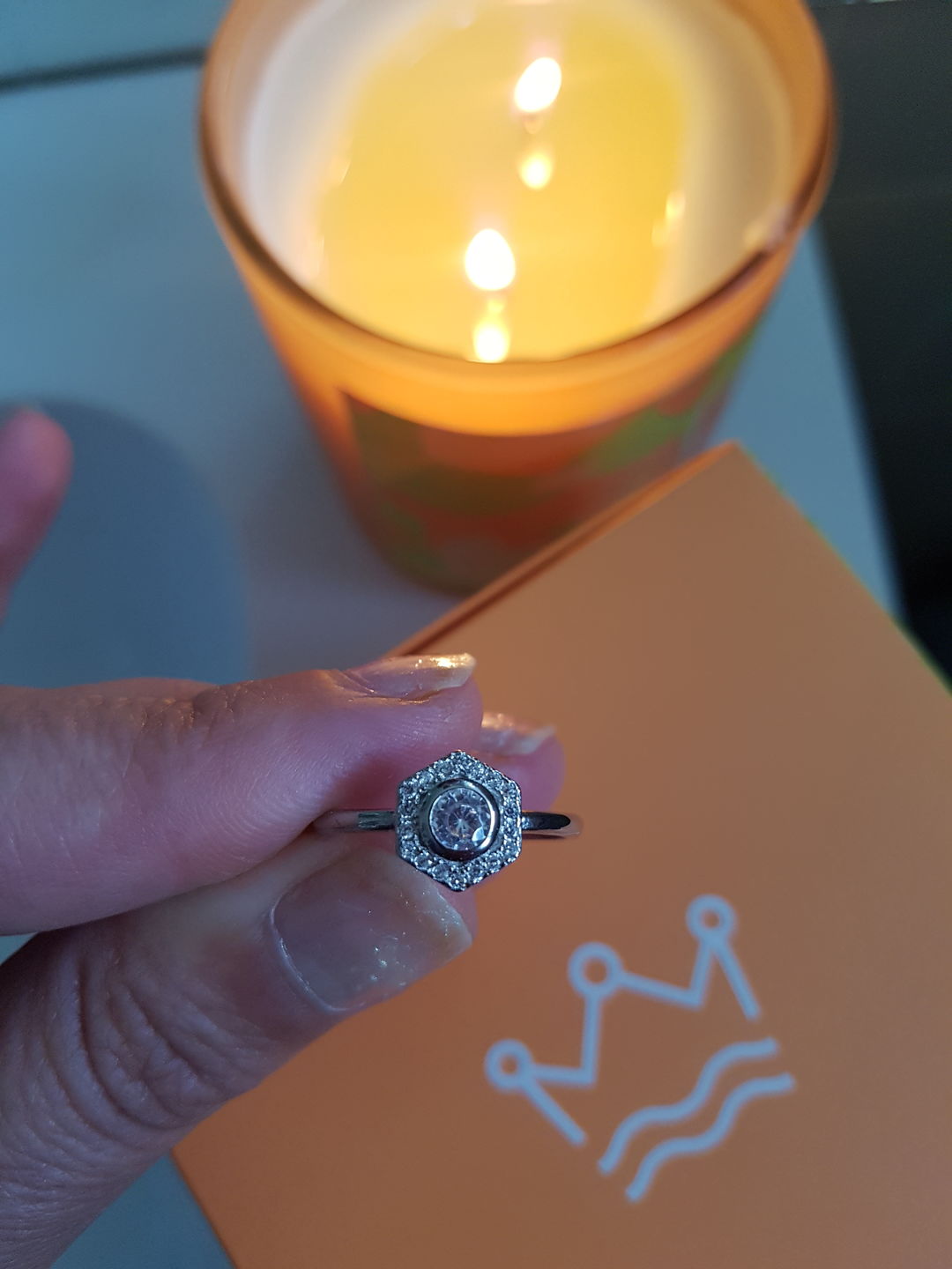 Customer photo review of Sweet Honeysuckle (Candle)