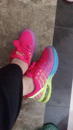 Customer photo review of Chaussures confortables tout usage pour femmes