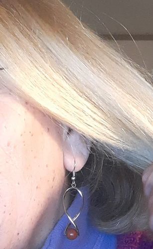 Customer photo review of BOUCLES D'OREILLES TORSADE