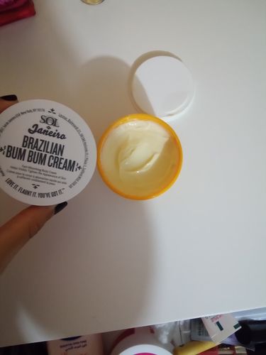 Customer photo review of Sol de Janeiro Brazilian Bum Bum Cream