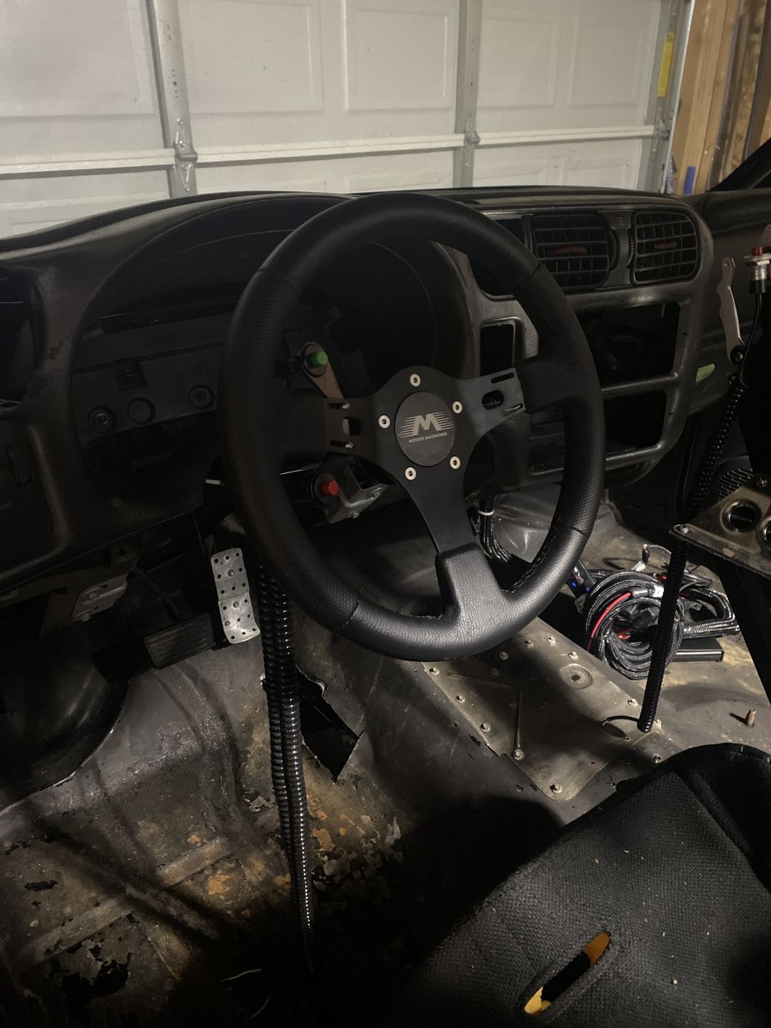 Customer photo review of Motion Raceworks 1998-2004 Chevrolet - S10 - Sonoma - Blazer Chromoly Lightweight Steering Column - Race Only