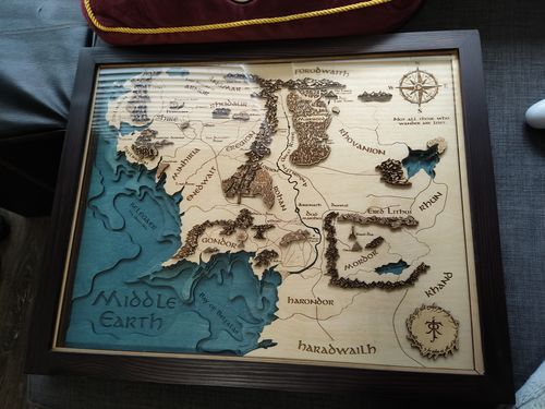Customer photo review of 3D EARTH WOOD MAP
