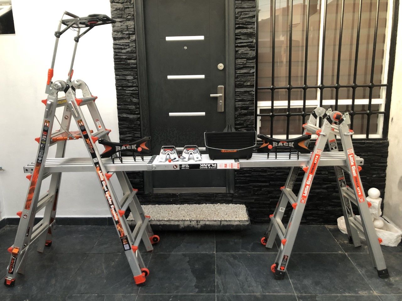Customer photo review of Bandeja de Trabajo Charola Little Giant AIR DECK 26057-001
