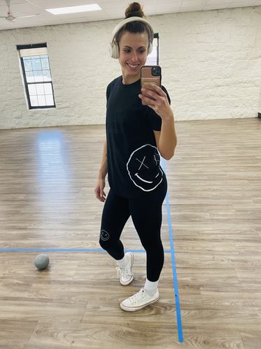 Customer photo review of Ladies High Waist No Front Seam Salty Knee Scoop Back Pocket Leggings | Black