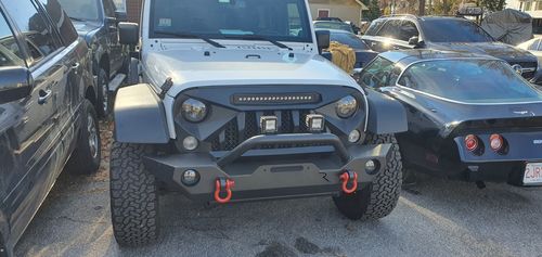 Customer photo review of Gladiator Grille w/ LED Off-Road Lights for 07-18 Jeep Wrangler JK