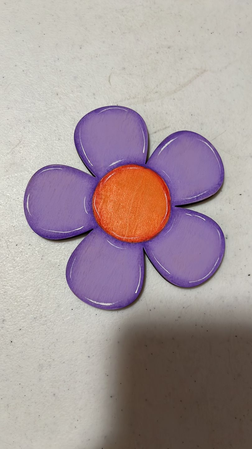 Customer photo review of Unfinished Wooden Flower Shape - Spring - Craft - up to 24" DIY