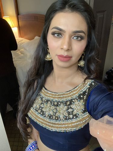 Customer photo review of MOJOSEE Aurora Brown Colored Contact Lenses