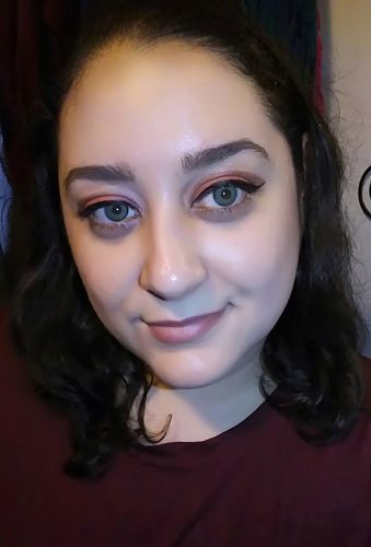 Customer photo review of MOJOSEE Himalaya Green Colored Contact Lenses