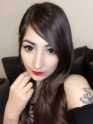 Customer photo review of MOJOSEE Big Eye Girl Black Colored Contact Lenses