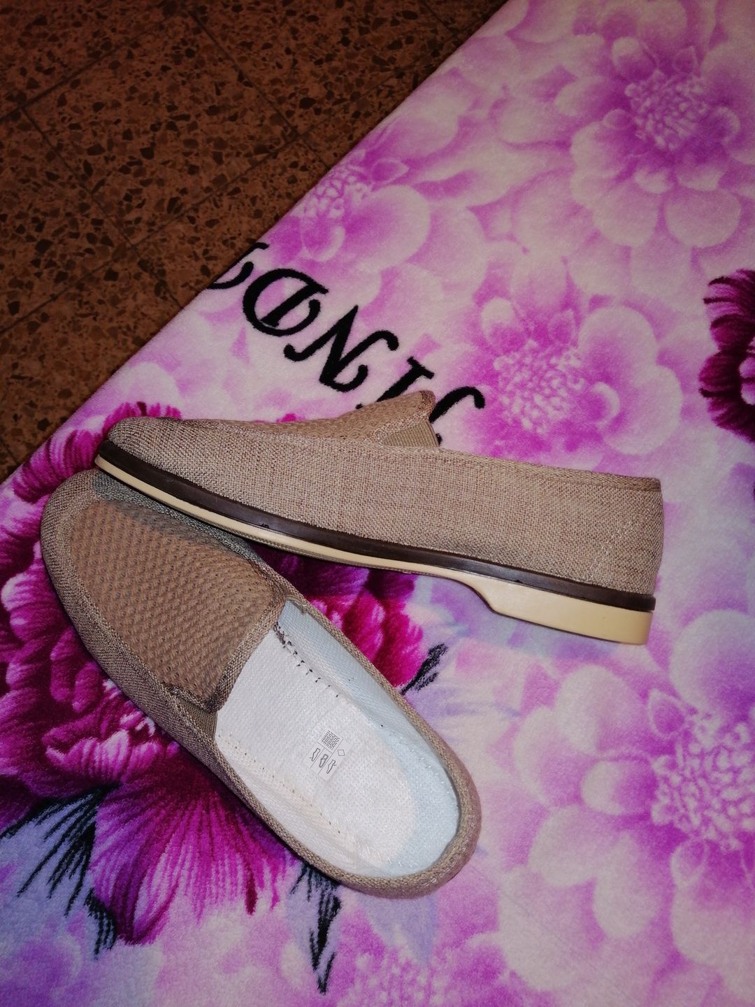 Customer photo review of Zapatilla combinada con rejilla de hombre