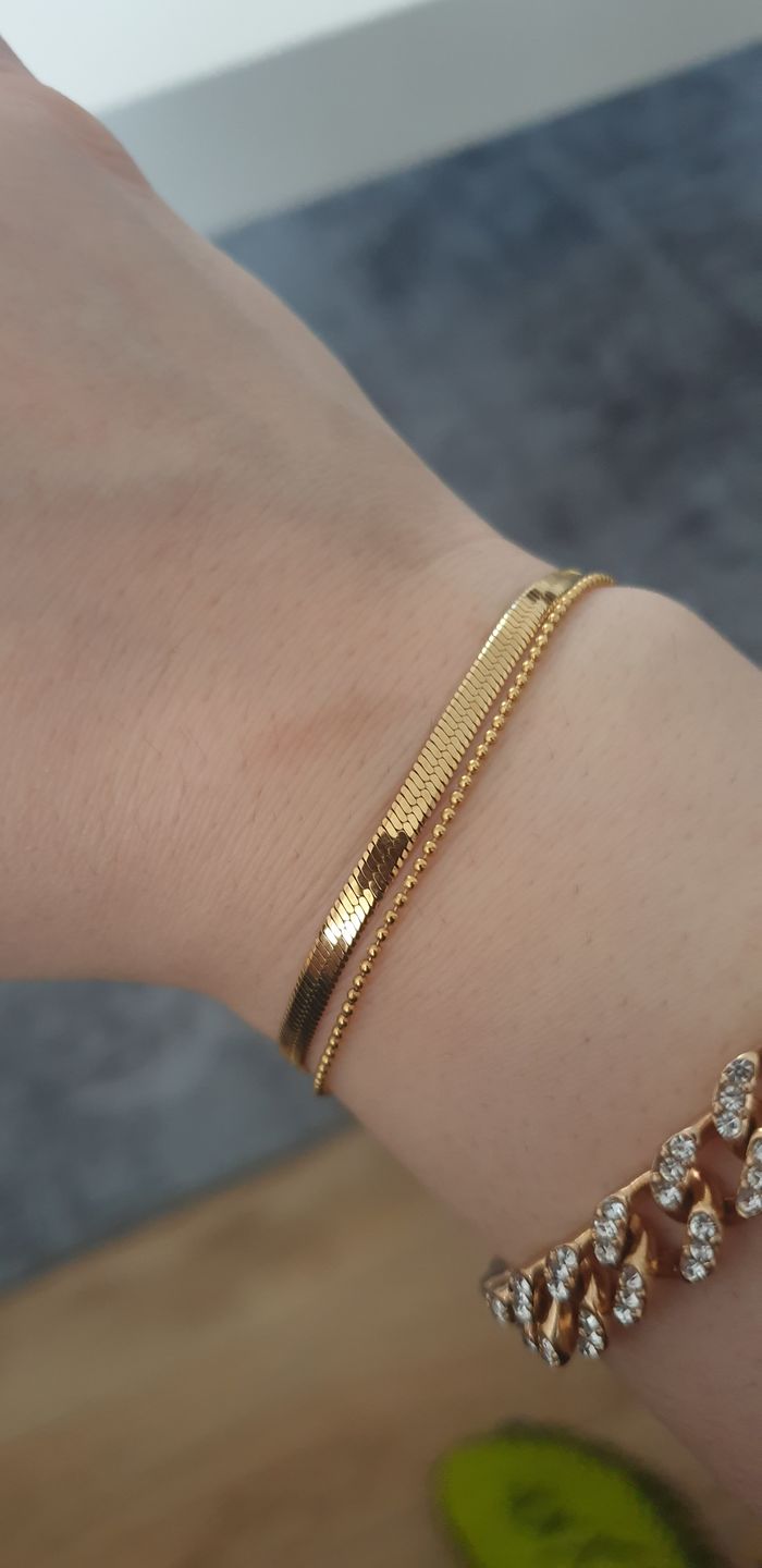 Customer photo review of Sleeky Armband | 18K vergoldet