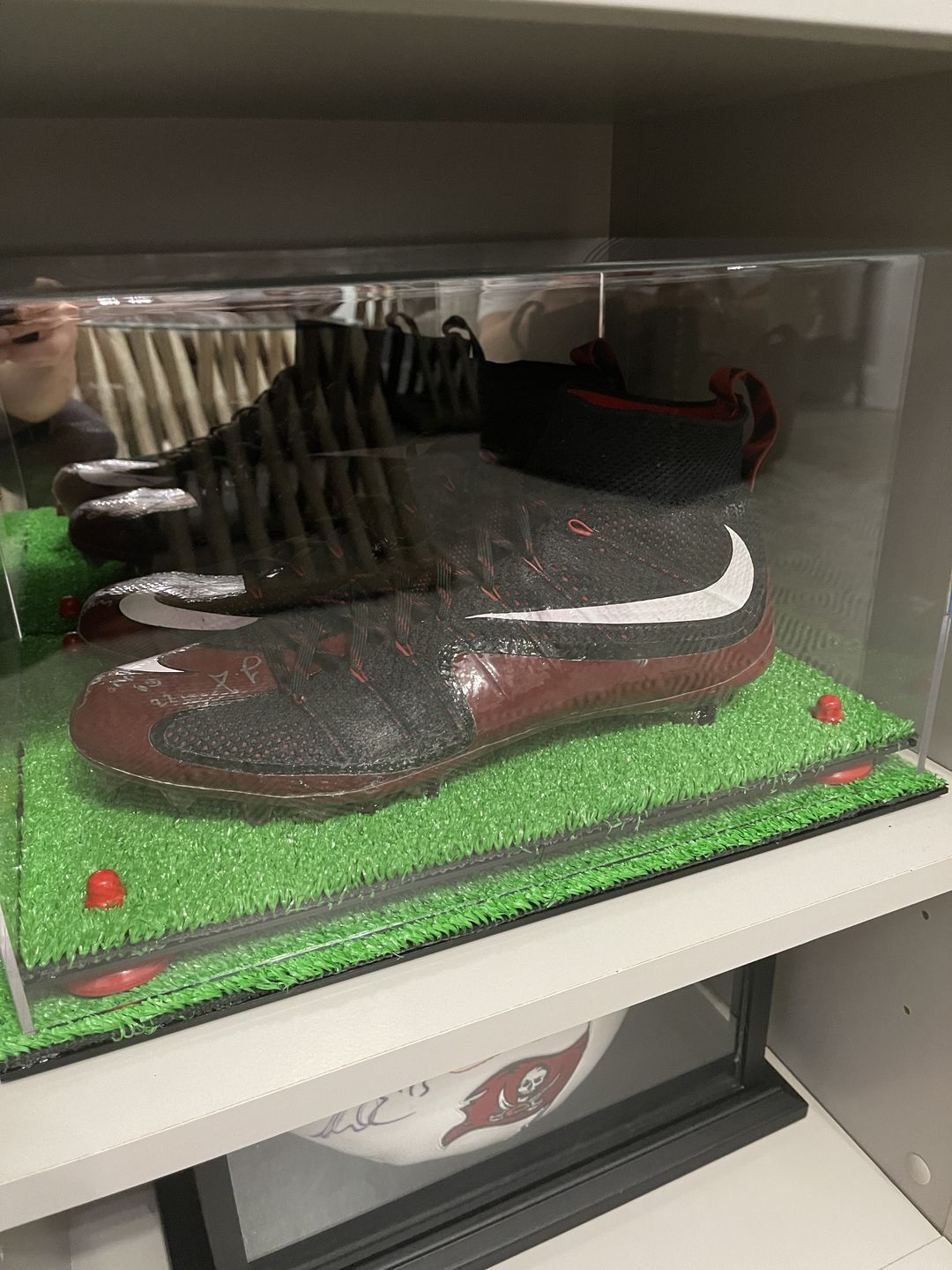 Customer photo review of Acrylic Large Shoe Display Case for Basketball Shoe Soccer Cleat Football Cleat - 15" x 8" x 9" Mirror No Wall Mount (V11/A013)