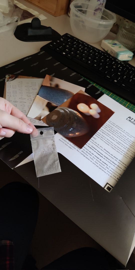 Customer photo review of Dossier Cendres (analogique)