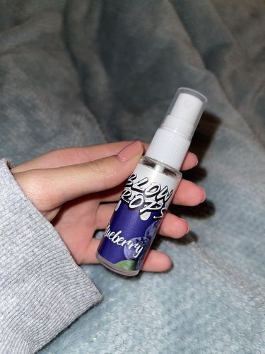 Customer photo review of Blueberry