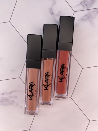 Customer photo review of Kiss Proof Lipstick | Liquid Matte Lipstick
