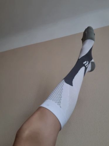 Customer photo review of MinasaMed Kompressionssocken für schmerzfreie Beine & Füße