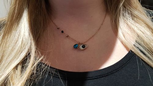 Customer photo review of Collier Celeste