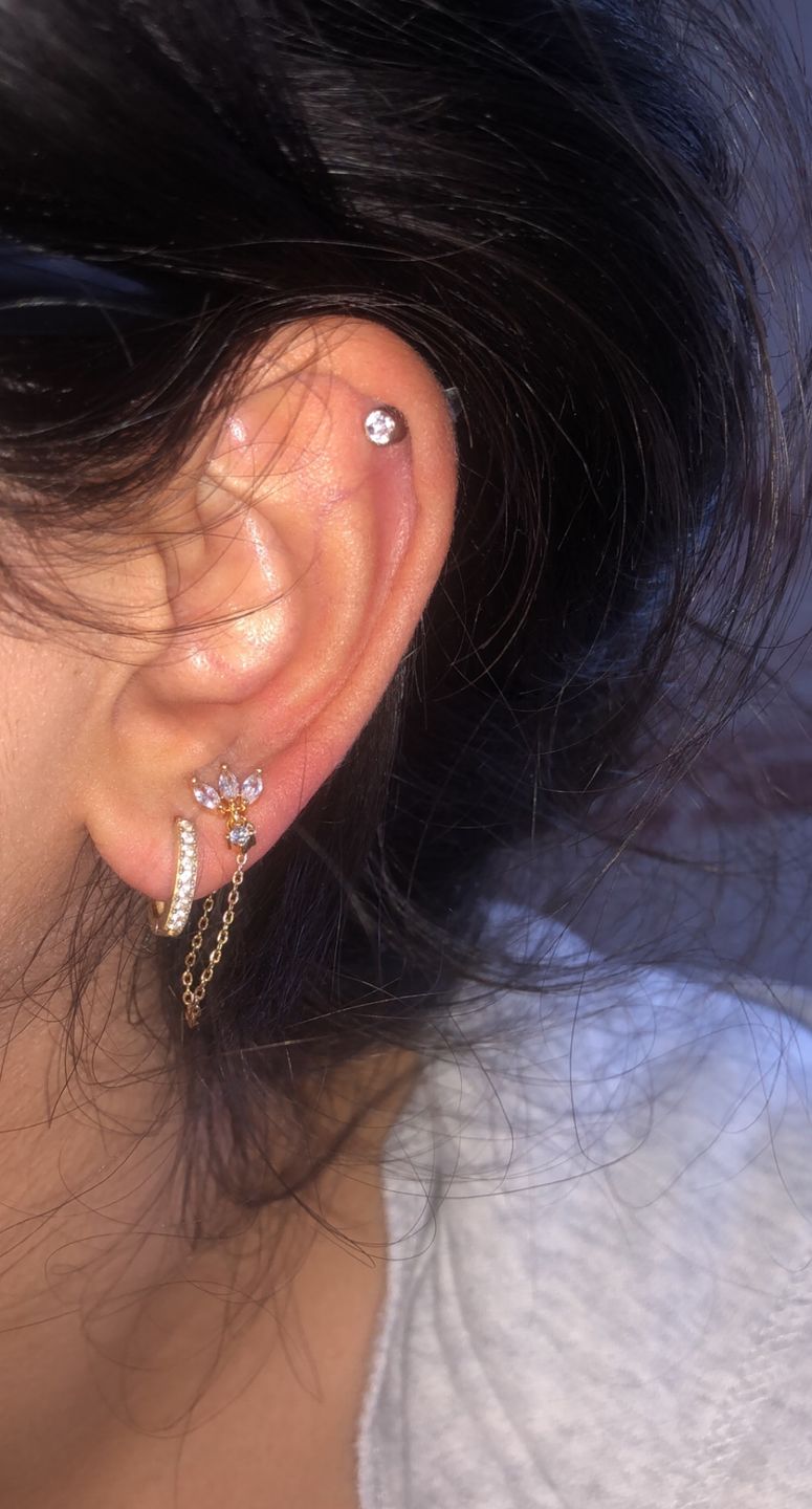 Customer photo review of Keshi Ohrstecker | 18K vergoldet