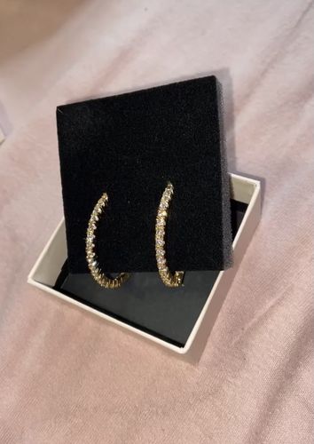 Customer photo review of Shine Ohrringe
