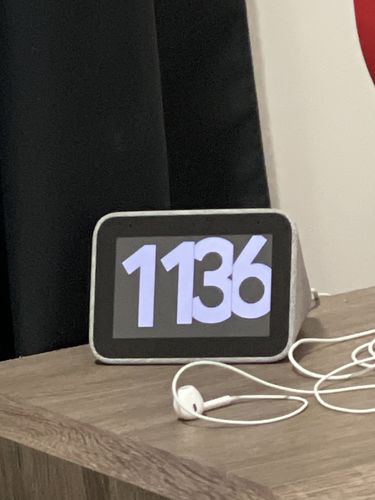 Customer photo review of Lenovo Smart Clock, With Google Assistant
