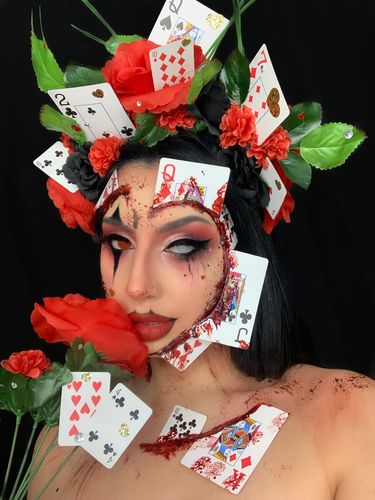 Customer photo review of EYEVOS Gridding White Colored Contact Lenses