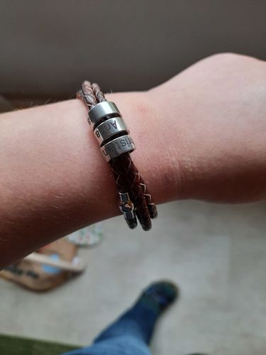 Customer photo review of LOANYA Leather Bracelet For Men With Personalized Beads
