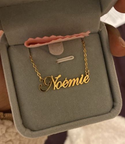Customer photo review of Collier prénom personnalisable 1 à 5 prénoms