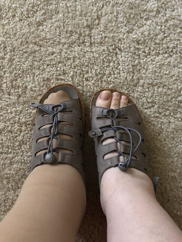 Customer photo review of The Traveler Sandal