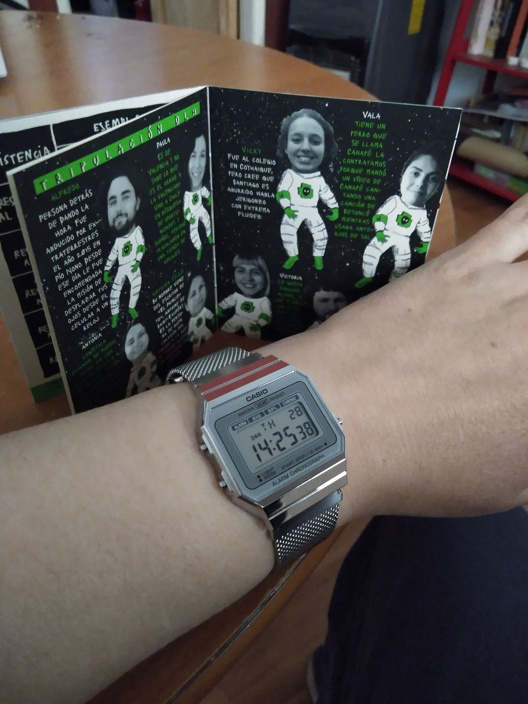 Customer photo review of Reloj Casio Vintage A700WM-7ADF Plateado Milanese Slim