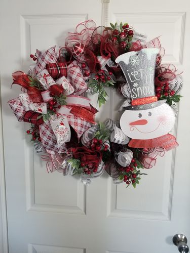 Customer photo review of Mounting Squares Bag of 100 - DECOE-002, attach a wreath sign, sign attachment