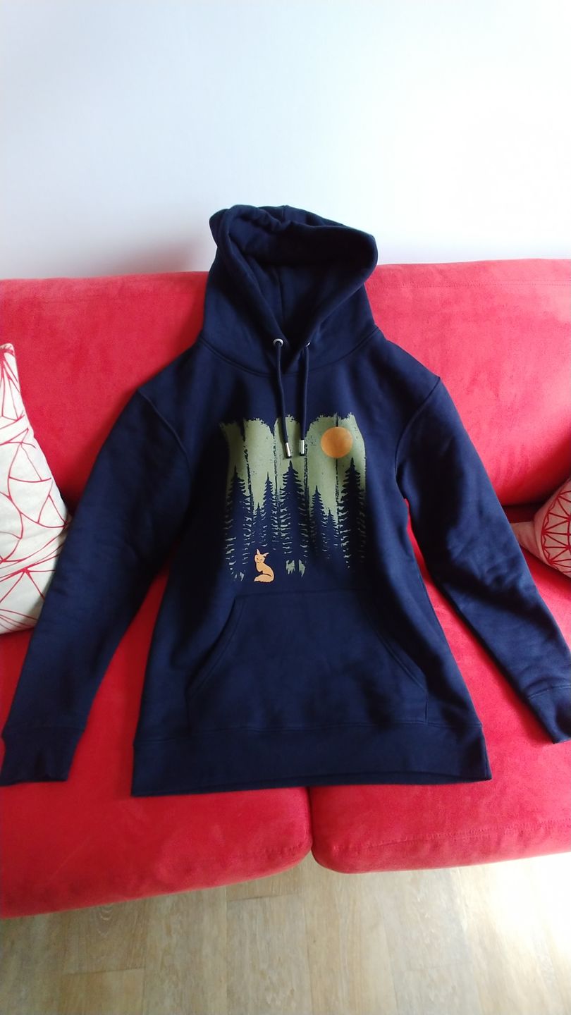 Customer photo review of FUCHS IM WALD KHAKI - Bio Unisex Hoodie (PREMIUM)