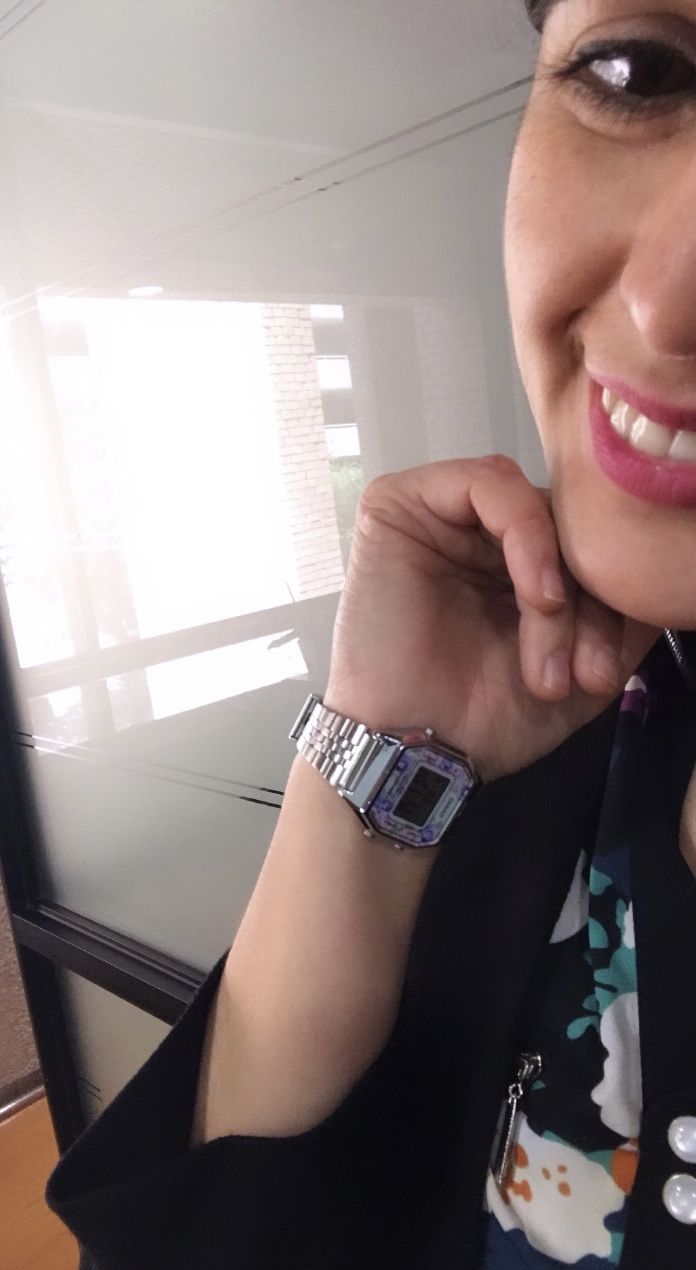 Customer photo review of Reloj Casio Vintage LA680WA-2CDF Plateado Flores