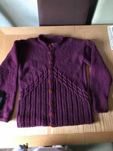 Customer photo review of Sirdar 8090 Cardigan in Imagination Chunky (PDF)