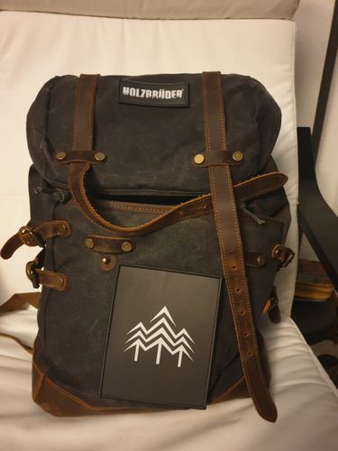 Customer photo review of Rucksack mit Patch (🌲)