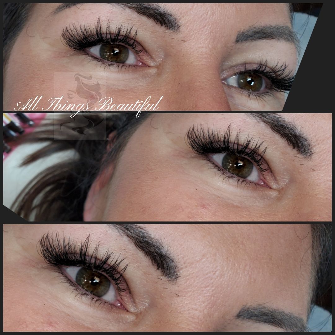 Customer photo review of Super Easy Fan Lash Extensions 0.05mm